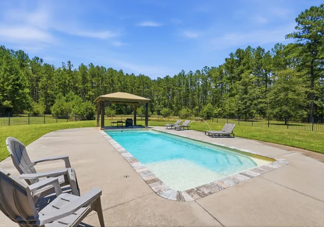 Homes for sale in Huger, SC | 240 Ole Sunshines Trl, Huger, SC 29450 | MLS# 26019309