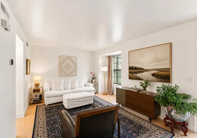Photo 2 of Townhouse for sale at 1752 Deer Path Dr, Mount Pleasant, SC 29464 | MLS# 26024285 | Listing updated on 2026-08-28