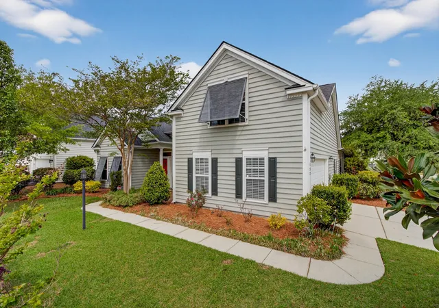 Homes for sale in Summerville, SC | 152 Back Tee Cir, Summerville, SC 29485 | MLS# 26009681
