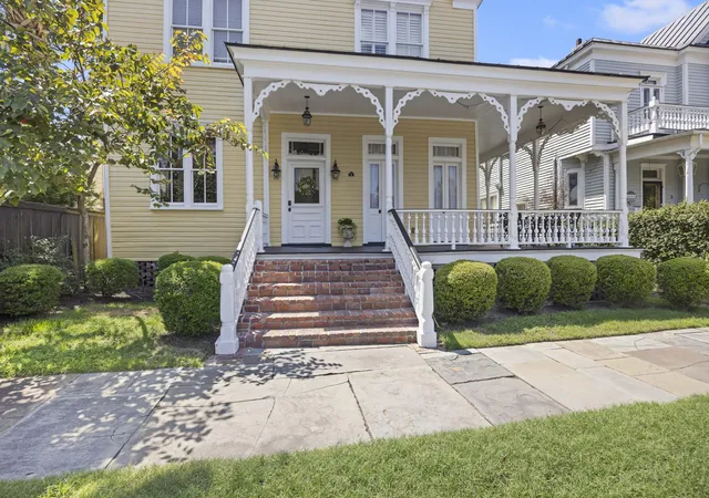 Photo 2 of Townhouse for sale at 1 Bennett St #3, Charleston, SC 29401 | MLS# 26020692 | Listing updated on 2026-09-16