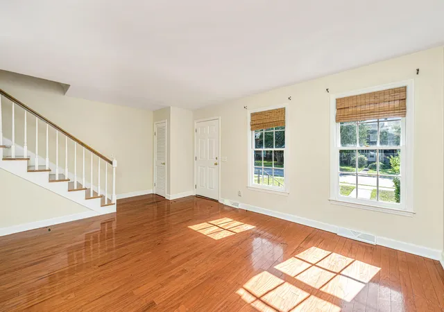 Homes for sale in Mount Pleasant, SC | 951 Cottingham Dr, Mount Pleasant, SC 29464 | MLS# 26019177