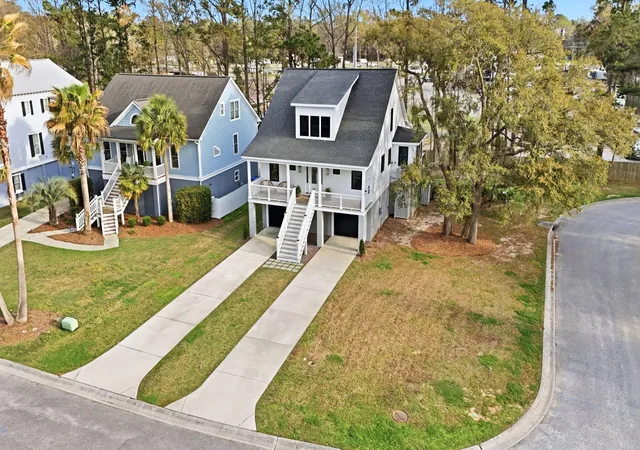Homes for sale in Ravenel, SC | 4291 Jacobs Pt Ct, Ravenel, SC 29470 | MLS# 26013167