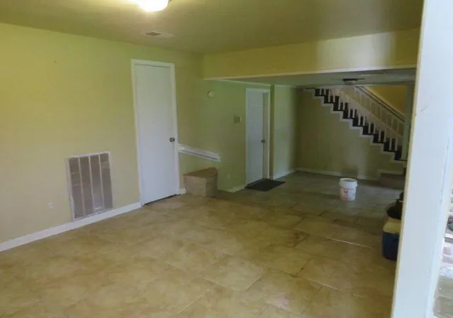 Photo 3 of Single family home for sale at 114 Berkeley Cir, Summerville, SC 29483 | MLS# 23000210 | Listing updated on 2025-04-24