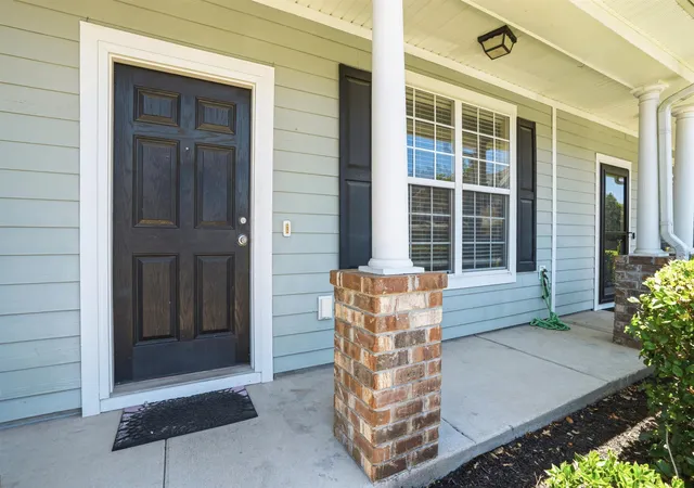Photo 3 of Townhouse for sale at 905 Hemingway Cir, Summerville, SC 29483 | MLS# 26016746 | Listing updated on 2026-08-12