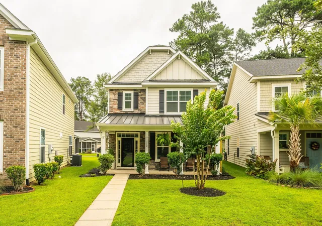 Homes for sale in Summerville, SC | 112 Turner Field Wy, Summerville, SC 29485 | MLS# 26018173
