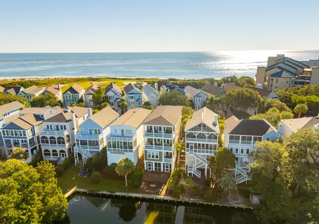 Photo 3 of Single family home for sale at 25 Ocean Point Dr, Isle Of Palms, SC 29451 | MLS# 26003377 | Listing updated on 2026-09-09