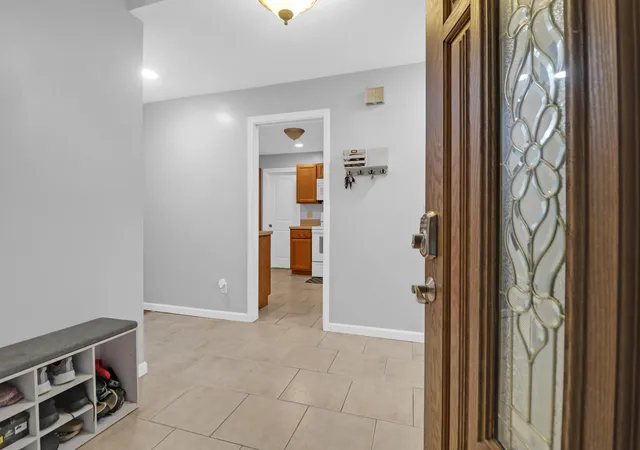 3rd image of 112 Fox Chase Dr, Goose Creek, SC 29445 | MLS# 26019926