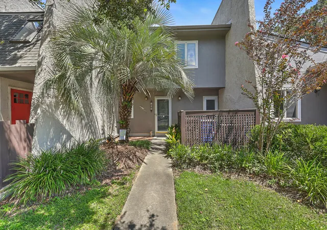 1st image of 106 Ventura Pl, Mount Pleasant, SC 29464 | MLS# 26023640