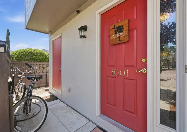 Photo 3 of Townhouse for sale at 1001 Ventura Pl, Mount Pleasant, SC 29464 | MLS# 26019749 | Listing updated on 2026-09-15