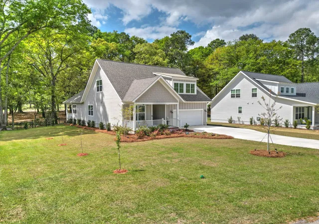 Photo 4 of Single family home for sale at 108 Saluda Dr, Santee, SC 29142 | MLS# 26008307 | Listing updated on 2026-05-01