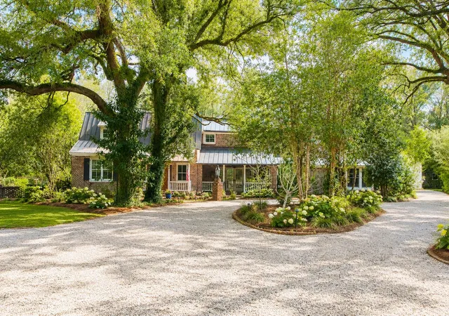 102nd image of 100 W Walker Dr, Summerville, SC 29483 | MLS# 26006728