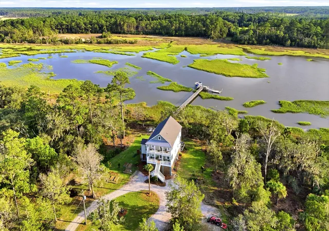 Photo 1 of Single family home for sale at 8176 Rosa Scott Rd, Edisto Island, SC 29438 | MLS# 26024425 | Listing updated on 2026-09-30
