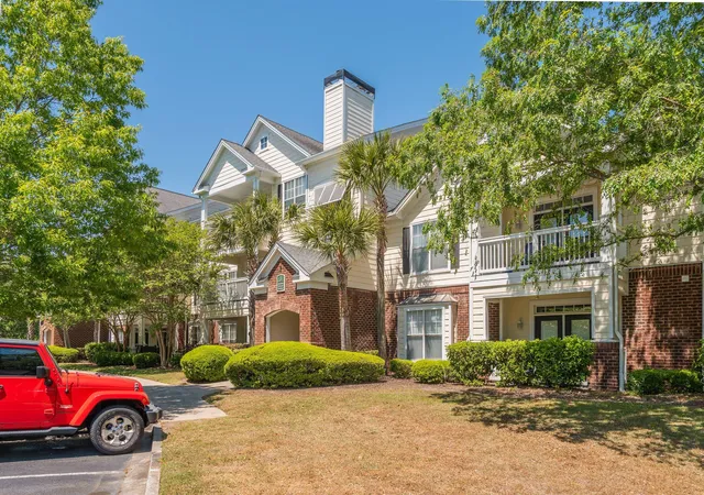 Homes for sale in Charleston, SC | 45 Sycamore Ave, Charleston, SC 29407