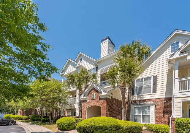 Homes for sale in Charleston, SC | 45 Sycamore Ave, Charleston, SC 29407