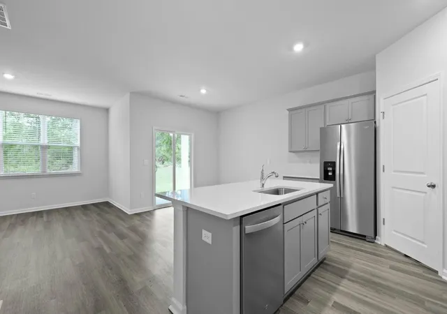 Photo 3 of Single family home for sale at 361 Willow Run Dr, Summerville, SC 29486 | MLS# 26014180 | Listing updated on 2026-10-13