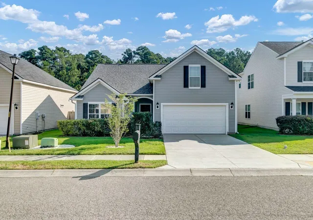 Photo 1 of Single family home for sale at 128 Mayfield Dr, Goose Creek, SC 29445 | MLS# 26019789 | Listing updated on 2026-09-22