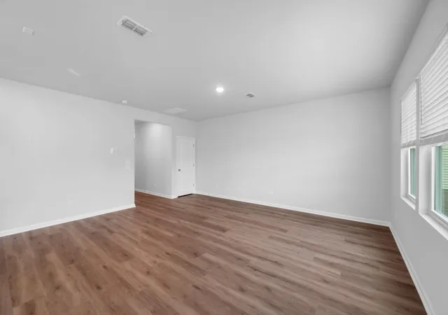 Photo 3 of Single family home for sale at 837 Meadowbrook Ln, Summerville, SC 29486 | MLS# 26024580 | Listing updated on 2026-08-31