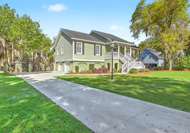 Homes for sale in Charleston, SC | 657 N Stiles Dr, Charleston, SC 29412 | MLS# 26009645