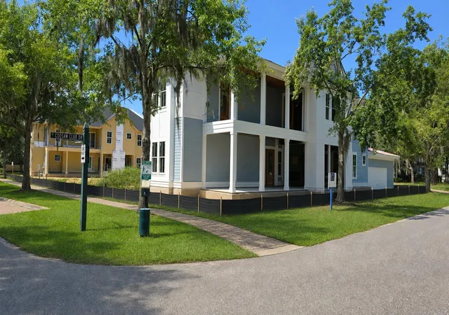 Photo 2 of Single family home for sale at 229 Coosaw Point Blvd, Ladys Island, SC 29907 | MLS# 26024045 | Listing updated on 2026-08-24