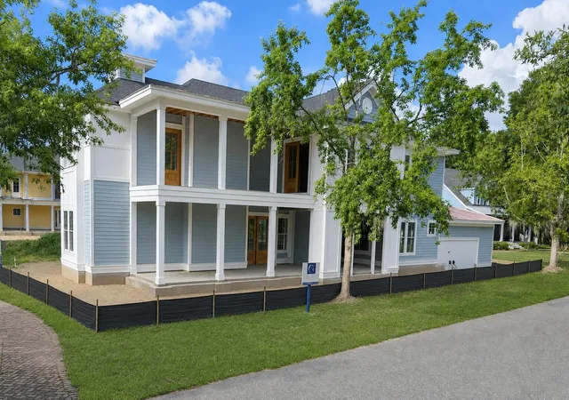 Photo 3 of Single family home for sale at 229 Coosaw Point Blvd, Ladys Island, SC 29907 | MLS# 26024045 | Listing updated on 2026-08-24