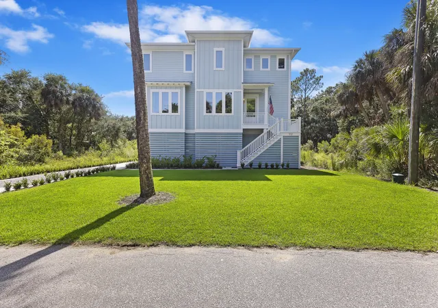 Homes for sale in Edisto Island, SC | 912 Cheehaw St, Edisto Island, SC 29438 | MLS# 26015334