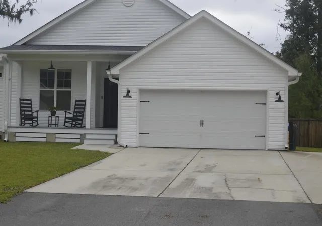 Photo 2 of Single family home for sale at 2002 Kay St, Johns Island, SC 29455 | MLS# 25027939 | Listing updated on 2026-01-31