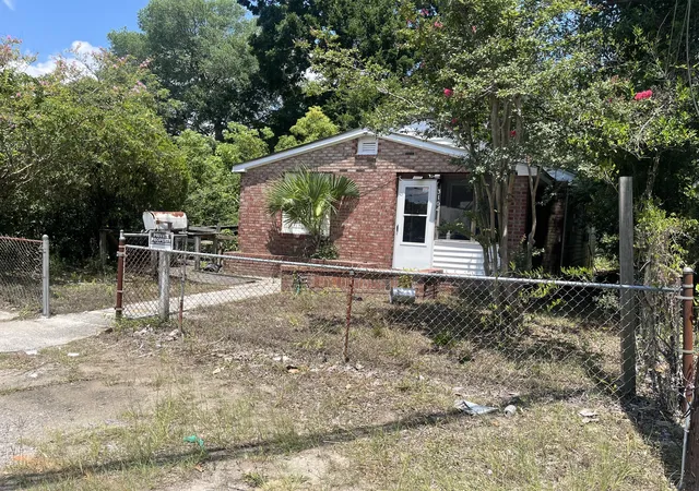 3rd image of 3104 Accabee Rd, North Charleston, SC 29405 | MLS# 26018894