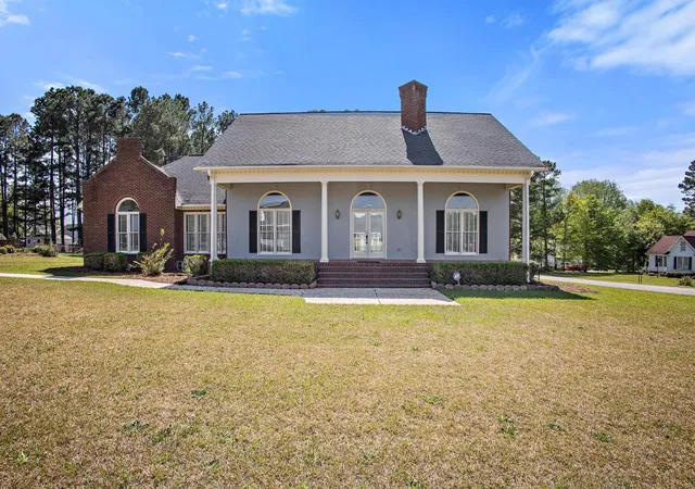 1st image of 104 Knollwood Ct, Orangeburg, SC 29118 | MLS# 24022346