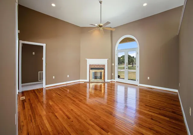 3rd image of 104 Knollwood Ct, Orangeburg, SC 29118 | MLS# 24022346