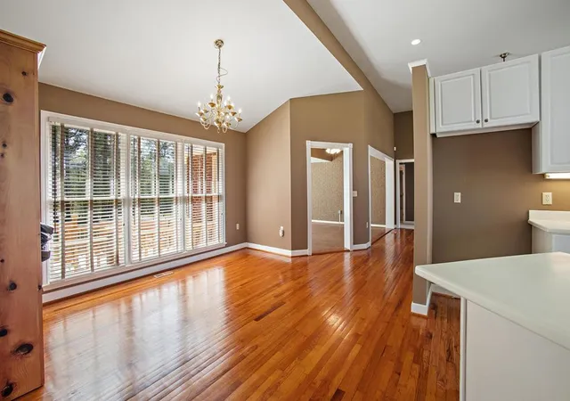 5th image of 104 Knollwood Ct, Orangeburg, SC 29118 | MLS# 24022346