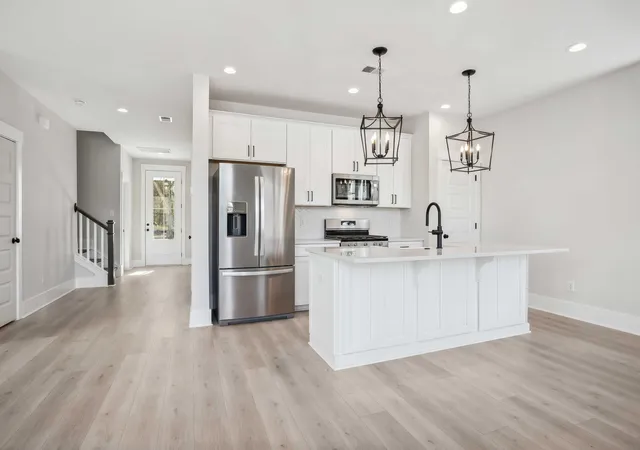 Photo 1 of Sale Pending at 444 Queenview Ln, Charleston, SC 29414 | MLS# 26001658 | Listing updated on 2026-08-04