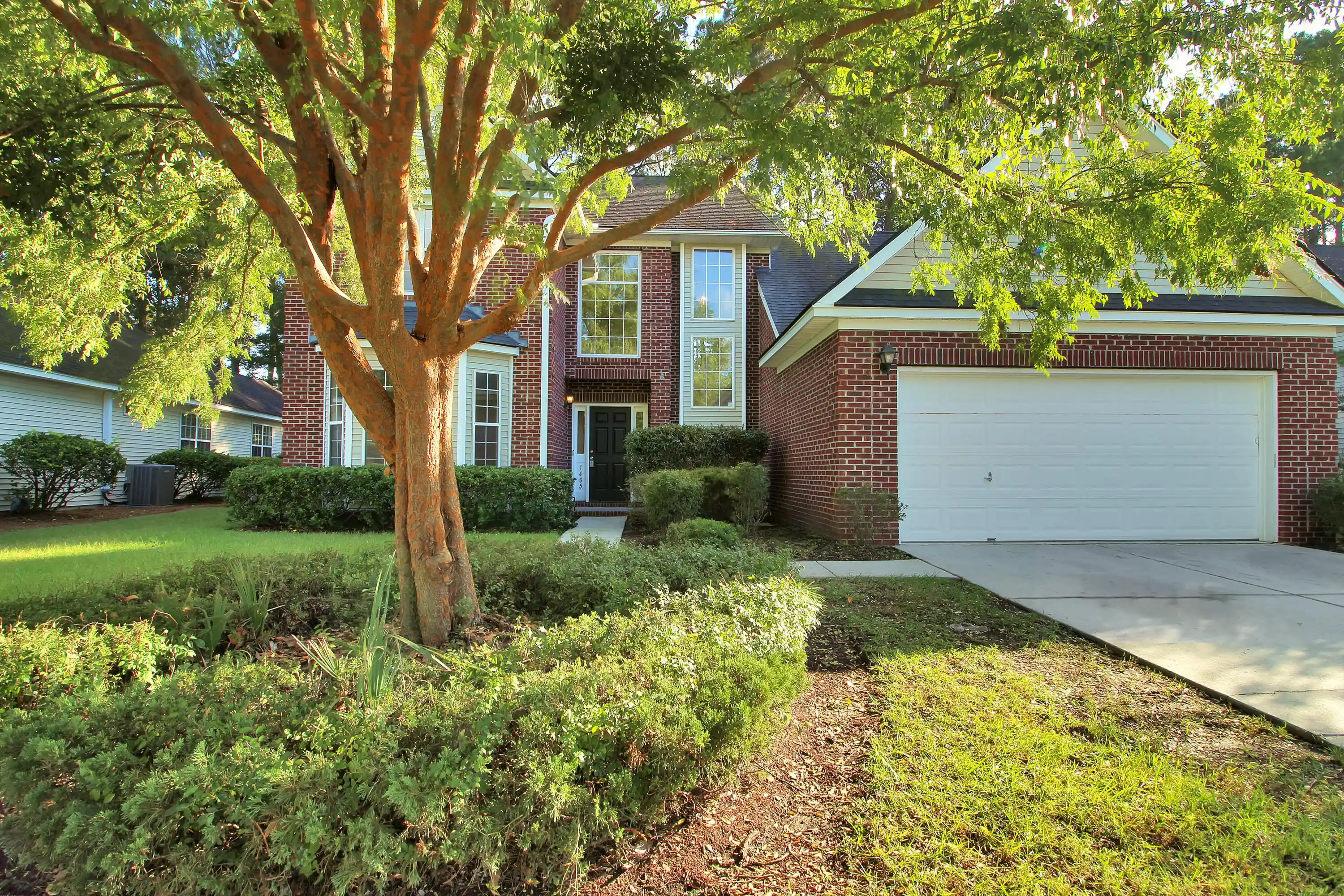 Photo 1 of Single family home for sale at 1465 Clarendon Way, Mount Pleasant, SC 29466 | MLS# 26028168 | Listing updated on 2026-10-23