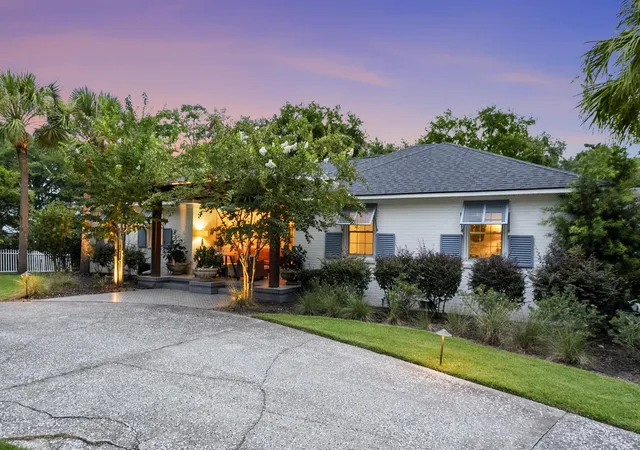 Photo 3 of Single family home for sale at 1123 Garland Rd, Mount Pleasant, SC 29464 | MLS# 26023099 | Listing updated on 2026-08-22