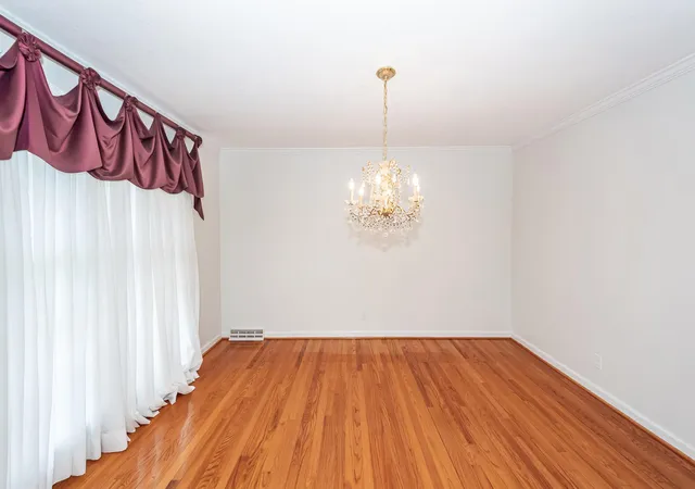 Photo 4 of Single family home for sale at 64 Shrewsbury Rd, Charleston, SC 29407 | MLS# 26024262 | Listing updated on 2026-09-18