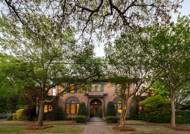 Photo 1 of Single family home for sale at 56 Parkwood Ave, Charleston, SC 29403 | MLS# 26010797 | Listing updated on 2026-09-10