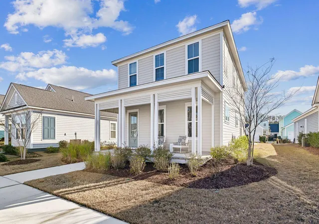 Photo 3 of Single family home for sale at 603 Blueway Ave, Summerville, SC 29486 | MLS# 26020947 | Listing updated on 2026-09-02