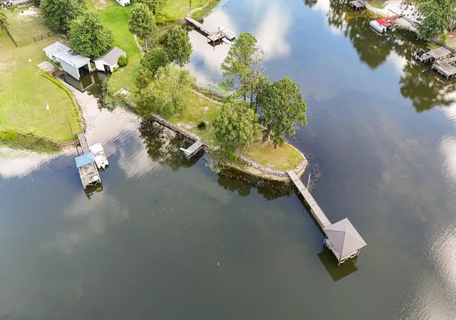 Photo 5 of Single family home for sale at 2475 Clubhouse Rd, Summerton, SC 29148 | MLS# 26022833 | Listing updated on 2026-08-12