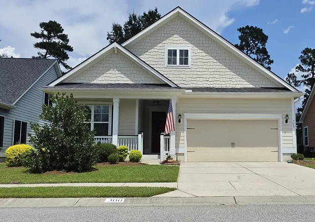 Photo 1 of Single family home for sale at 300 Kilarney Rd, Summerville, SC 29483 | MLS# 26020712 | Listing updated on 2026-09-15