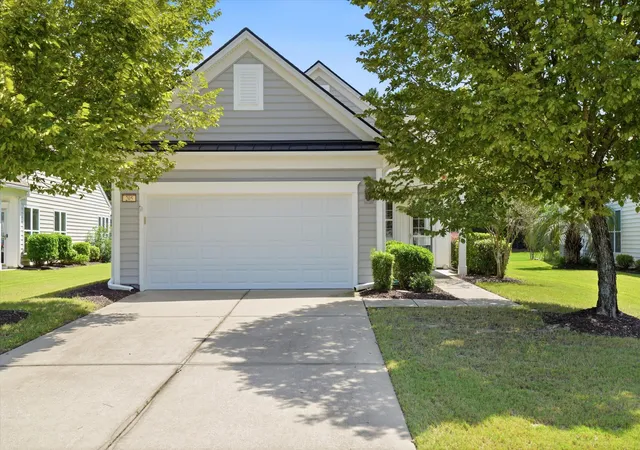 Photo 3 of Single family home for sale at 205 Sea Lavender Ln, Summerville, SC 29486 | MLS# 26023565 | Listing updated on 2026-09-17