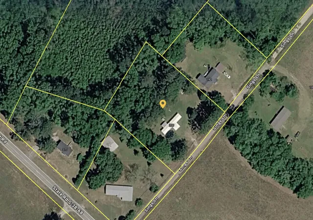 Photo 3 of Manufactured home for sale at 200 Sings Ln, Holly Hill, SC 29059 | MLS# 26023126 | Listing updated on 2026-09-15