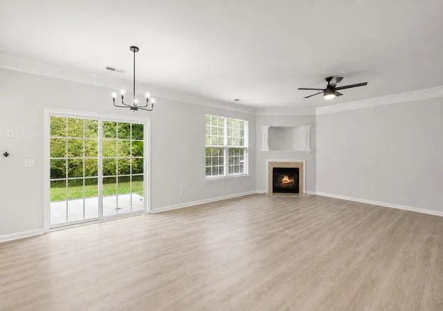 Photo 4 of Single family home for sale at 2015 Isabela Ct, Summerville, SC 29483 | MLS# 26012744 | Listing updated on 2026-09-22