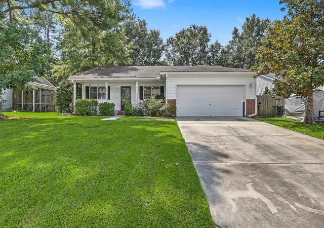 31st image of 181 Apache Dr, Summerville, SC 29483 | MLS# 26023917