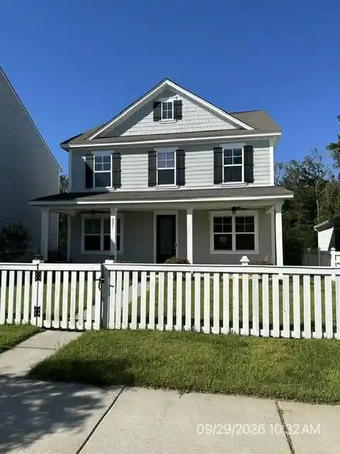 Photo 1 of Single family home for sale at 227 Oak View Way, Summerville, SC 29483 | MLS# 26028577 | Listing updated on 2026-10-18