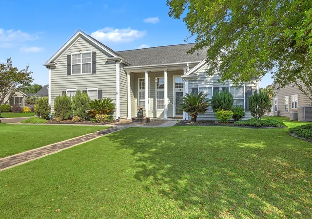 Homes for sale in Summerville, SC | 100 Cottage Path Ln, Summerville, SC 29485 | MLS# 26014222