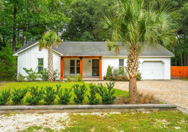 Photo 3 of Single family home for sale at 18 Hillcreek Blvd, Charleston, SC 29412 | MLS# 26017565 | Listing updated on 2026-09-16