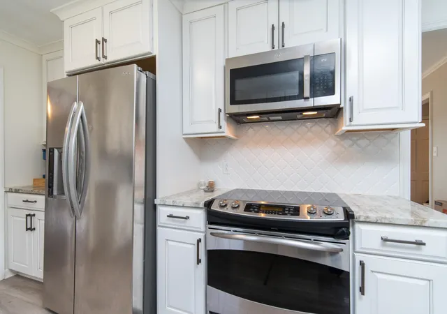 Photo 3 of Single family home for sale at 104 Race Clb Rd, Summerville, SC 29483 | MLS# 26005929 | Listing updated on 2026-09-01
