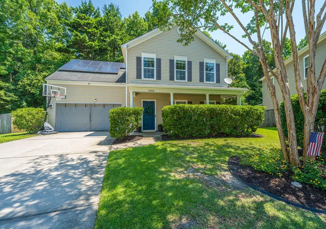 Photo 3 of Single family home for sale at 9484 Falling Embers Ln, Ladson, SC 29456 | MLS# 26017257 | Listing updated on 2026-08-20