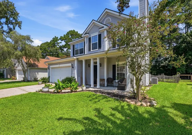 3rd image of 432 Manorwood Ln, Charleston, SC 29414 | MLS# 26023297