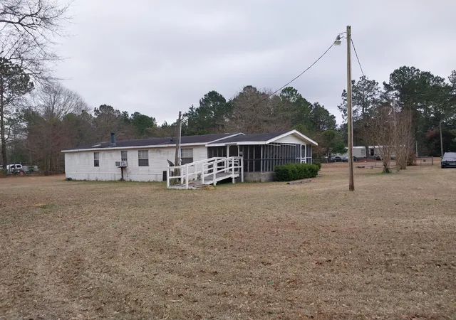 Homes for sale in Barnwell, SC | 125 Silver Ln, Barnwell, SC 29812 | MLS# 26017903