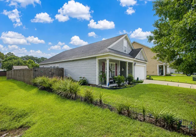 image of 1205 Catbird Ct, Hanahan, SC 29410 | MLS# 26022481